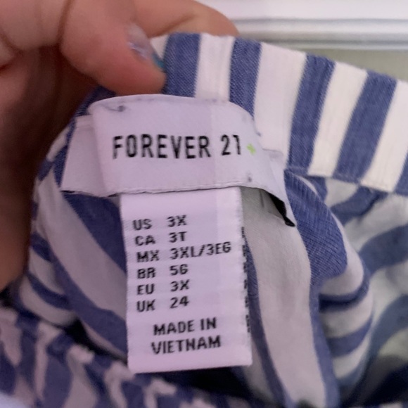 Blouse - Picture 2 of 2